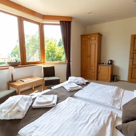 Hotel Resort Lovecka Basta Strakonice Room photo