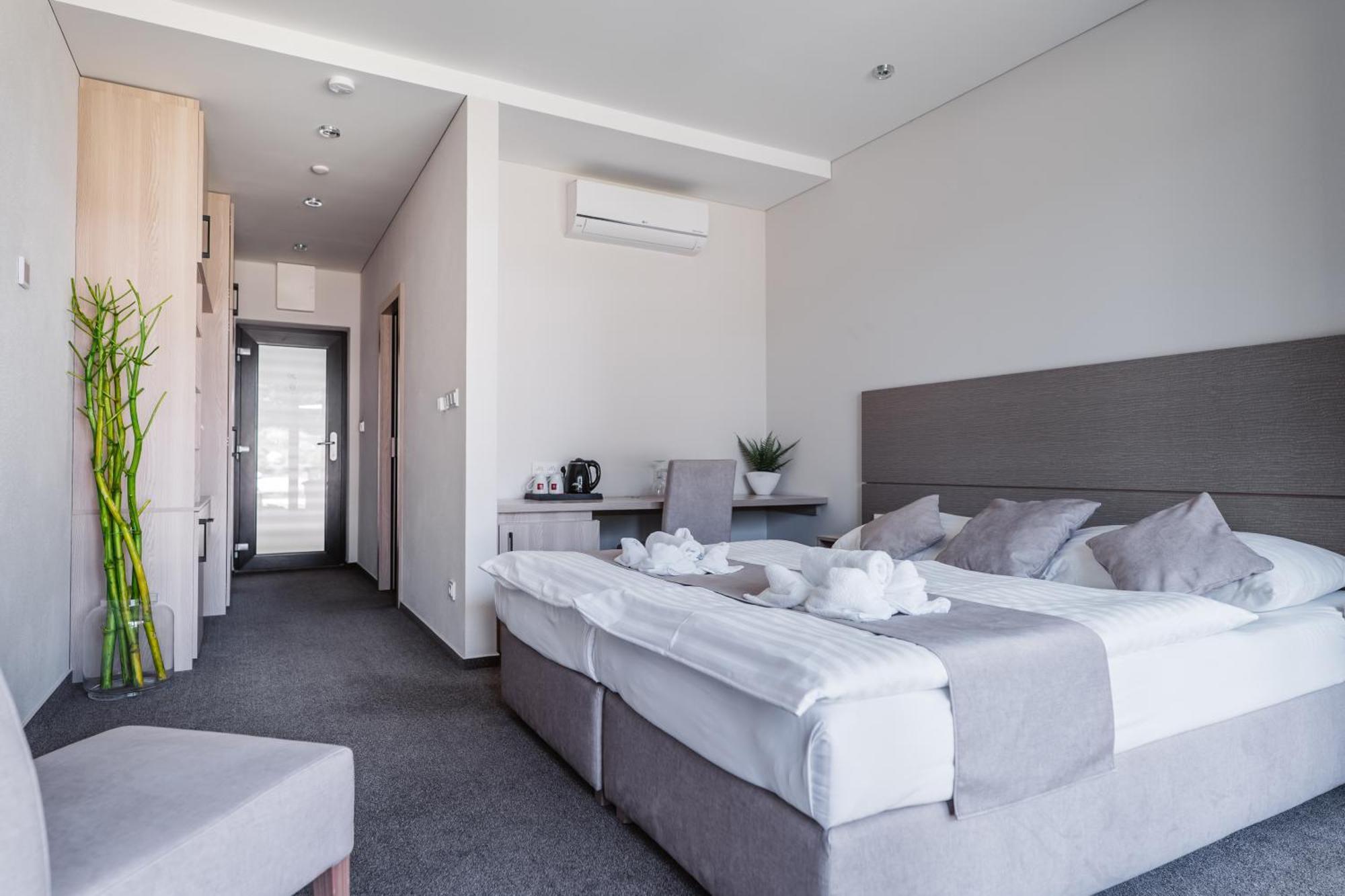 Lovecka Basta Hotel